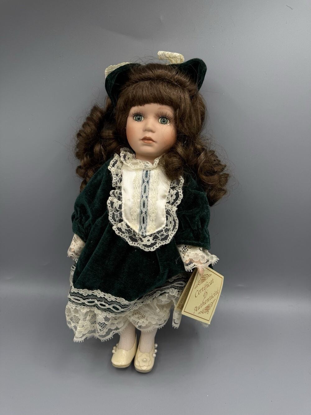 Collector’s Choice Porcelain Doll Barbara Collins Green Dress COA 12” Vintage